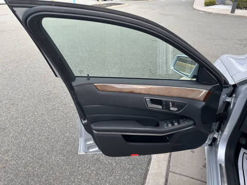 2014 Mercedes-Benz E-Class E 250 BlueTEC Sport 4MATIC