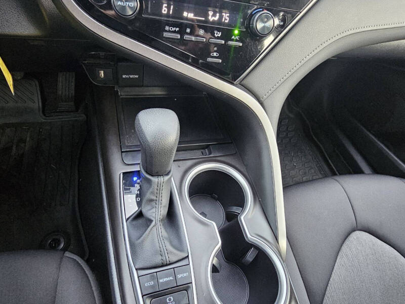 2024 Toyota Camry LE