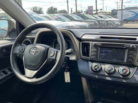 2015 Toyota RAV4 LE