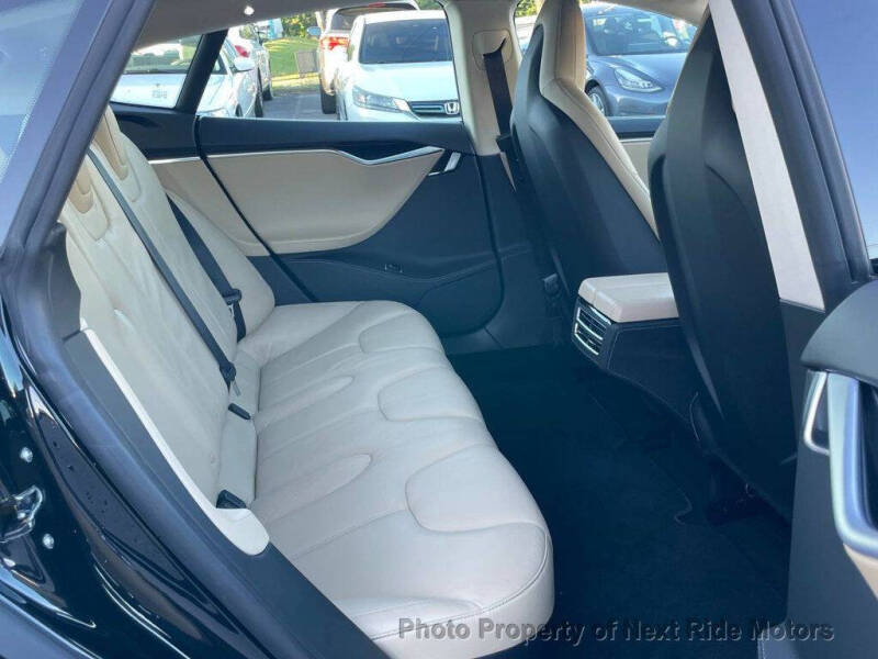 2013 Tesla Model S Performance