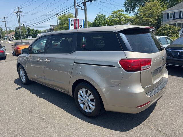 2017 Kia Sedona LX