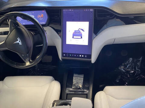 2019 Tesla Model X Standard Range