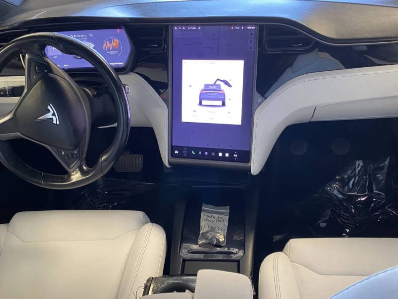 2019 Tesla Model X Standard Range