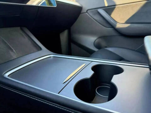 2024 Tesla Model Y Performance