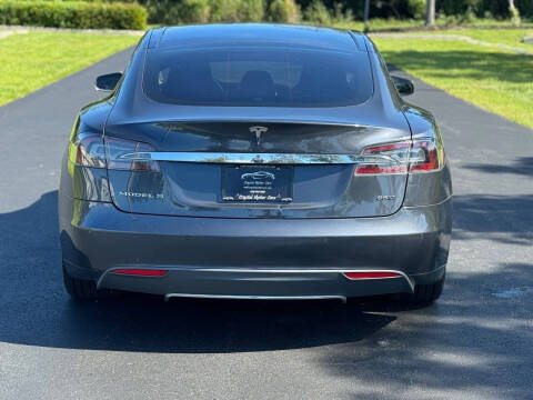 2015 Tesla Model S 85D