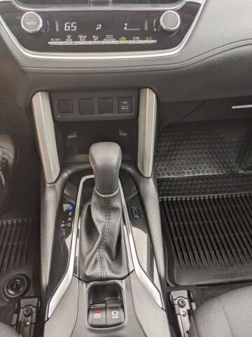 2025 Toyota Corolla Cross LE