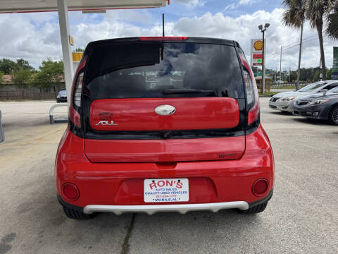 2017 Kia Soul +