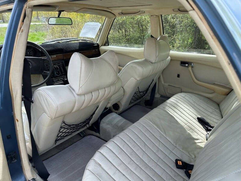 1975 Mercedes-Benz 450-Class