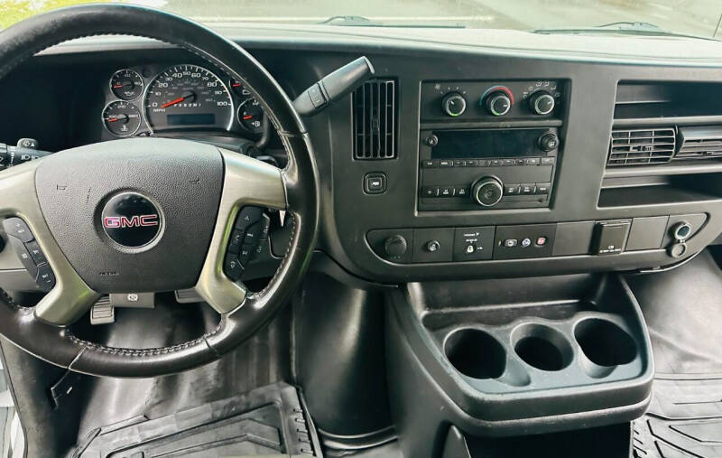 2018 GMC Savana 3500