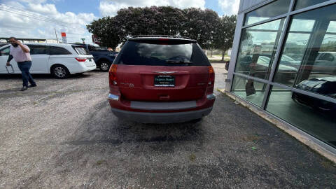2005 Chrysler Pacifica Touring