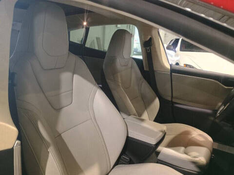 2016 Tesla Model S 70