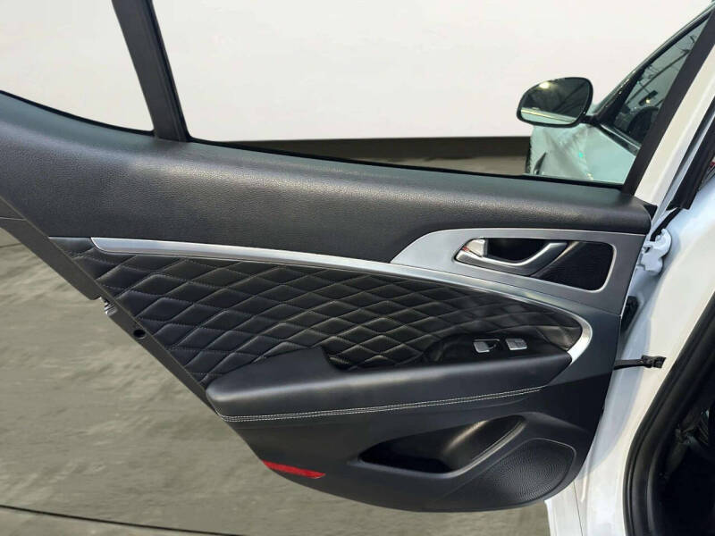 2019 Genesis G70 3.3T Advanced