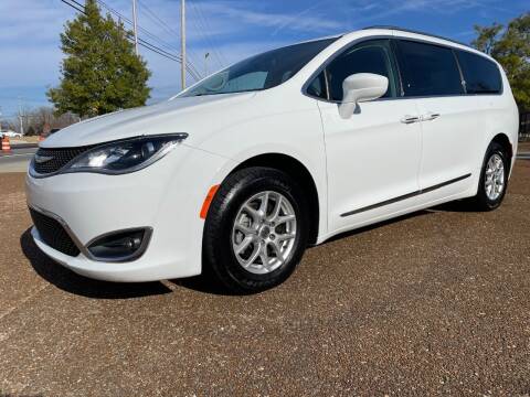 2020 Chrysler Pacifica for sale at DABBS MIDSOUTH INTERNET in Clarksville TN