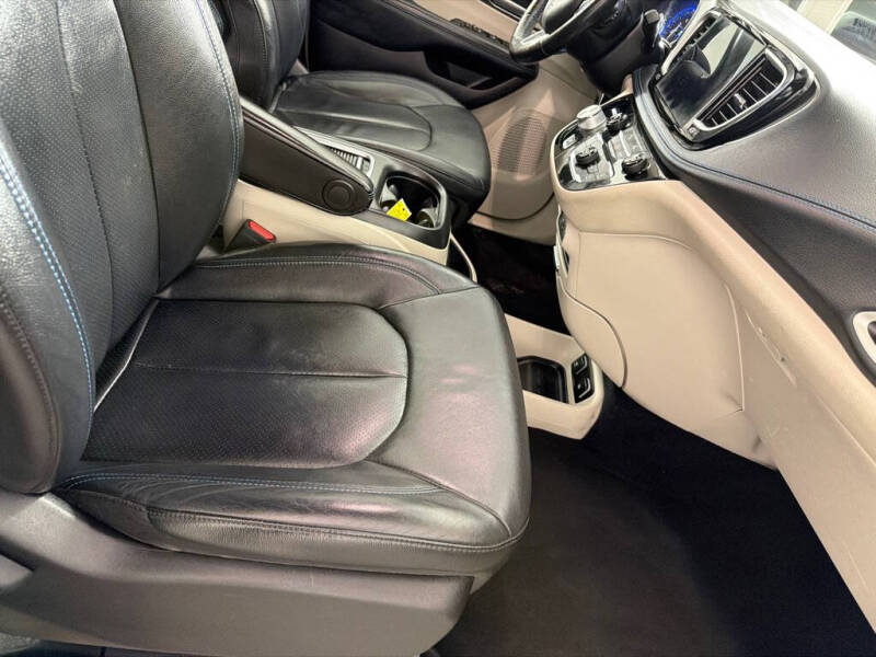 2021 Chrysler Pacifica Touring L