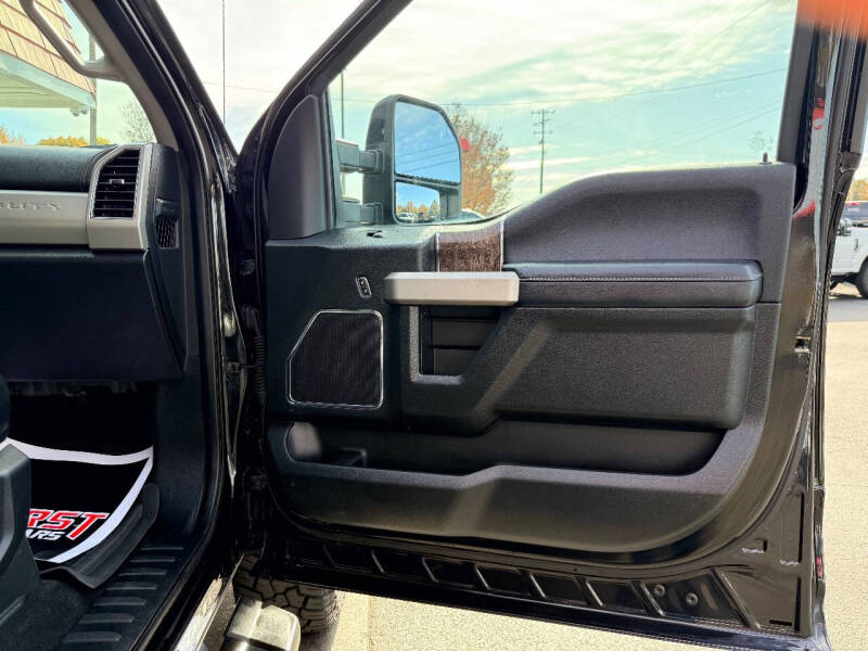 2019 Ford F-350 Super Duty Lariat