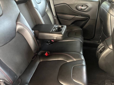 2019 Jeep Cherokee Trailhawk