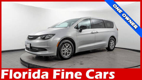 2024 Chrysler Voyager LX