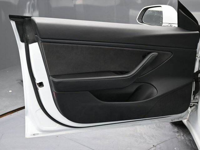 2019 Tesla Model 3 Mid Range