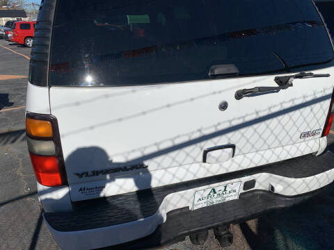 2005 GMC Yukon XL Denali