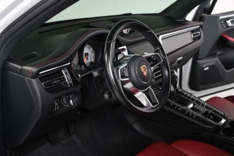 2020 Porsche Macan S
