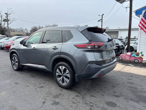 2022 Nissan Rogue SV