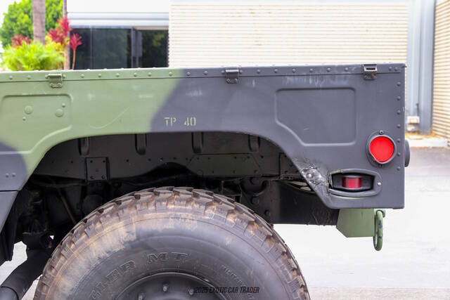 2018 AM General Hummer