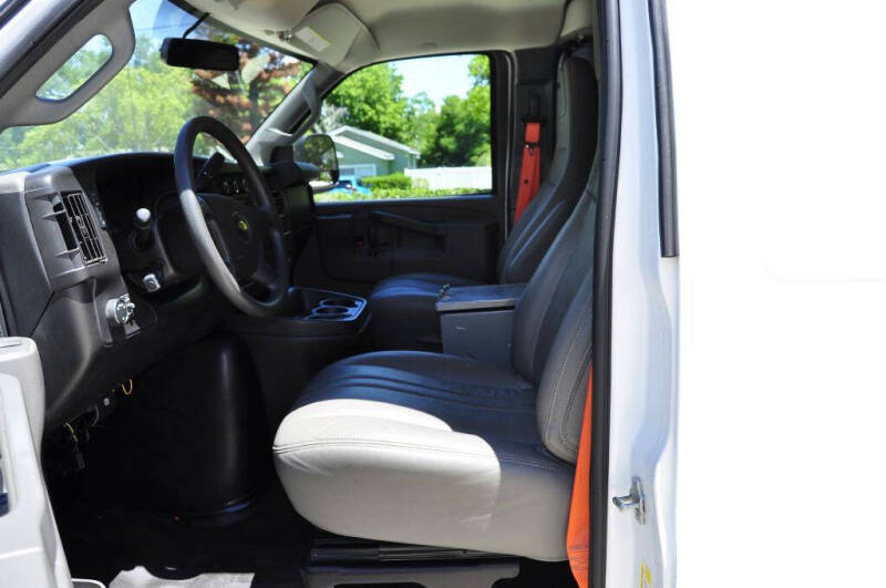 2020 Chevrolet Express 2500