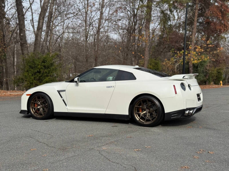 2014 Nissan GT-R Premium