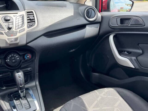 2012 Ford Fiesta SE
