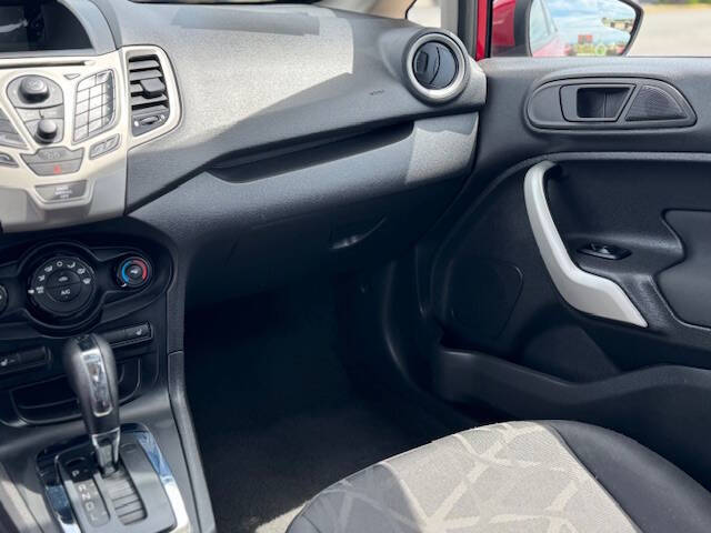 2012 Ford Fiesta SE