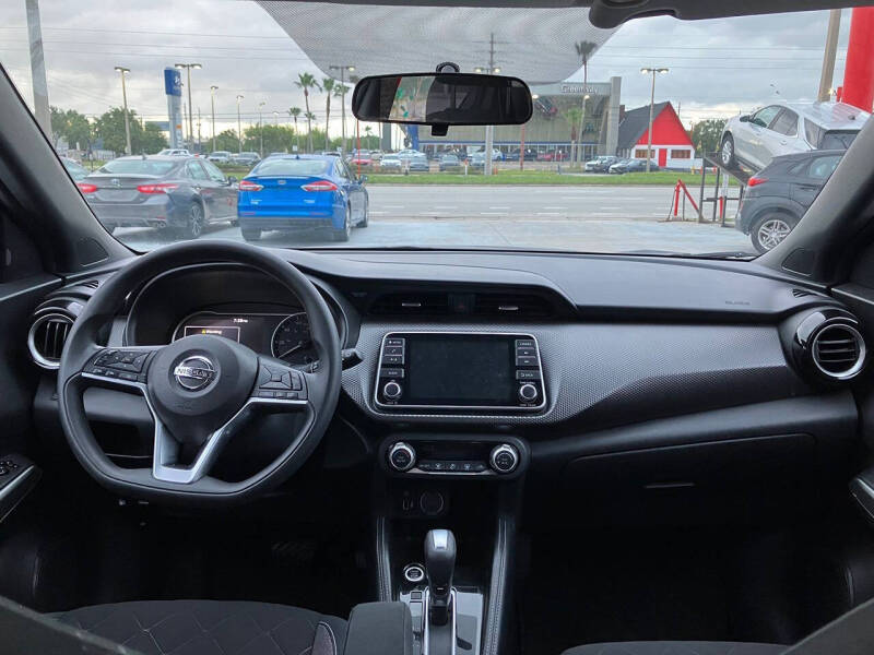 2019 Nissan Kicks SV