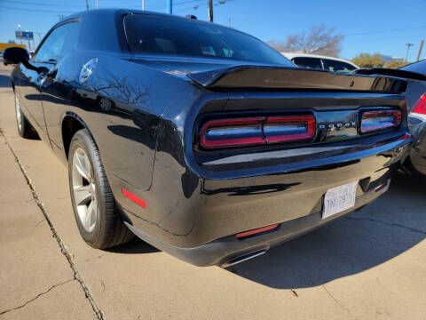 2021 Dodge Challenger SXT