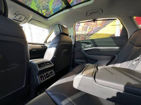 2021 Audi e-tron Sportback quattro Prestige