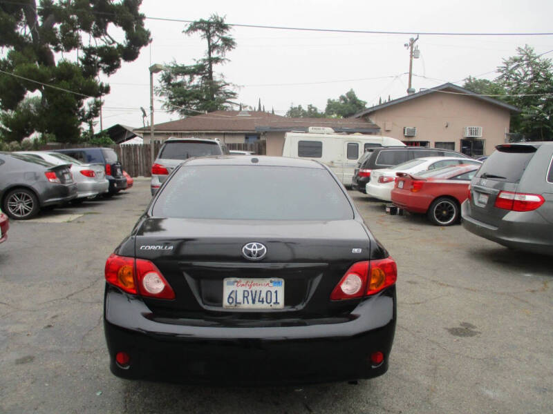 2012 Toyota Corolla LE