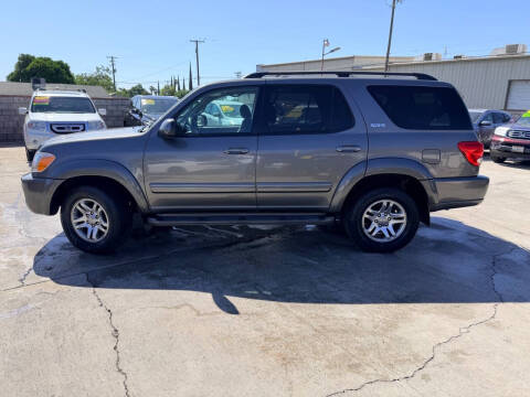 2005 Toyota Sequoia SR5