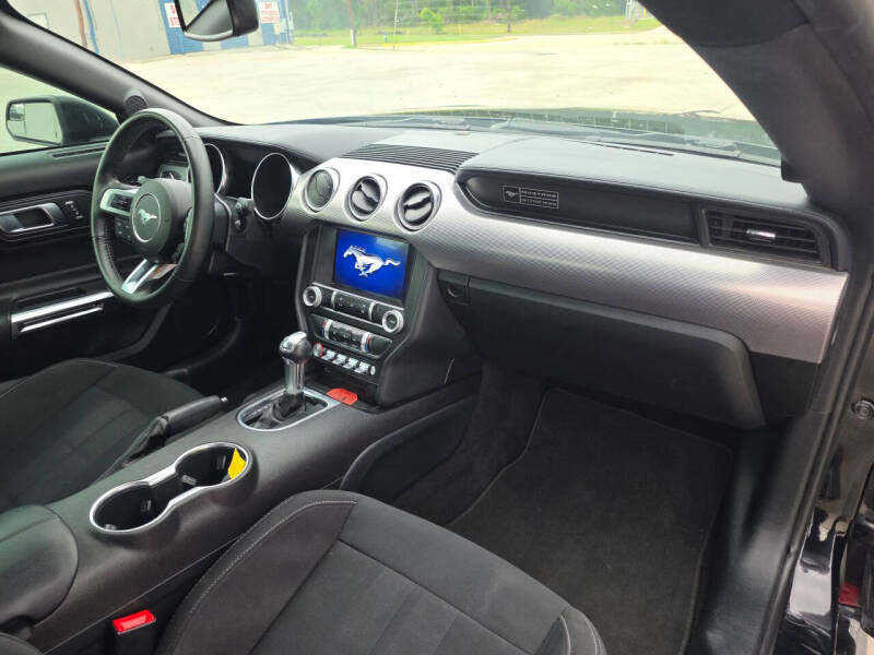 2020 Ford Mustang EcoBoost