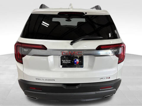 2022 GMC Acadia AT4