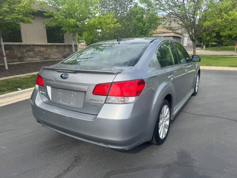Image 9 of 2011 Subaru Legacy 2.5i Limited