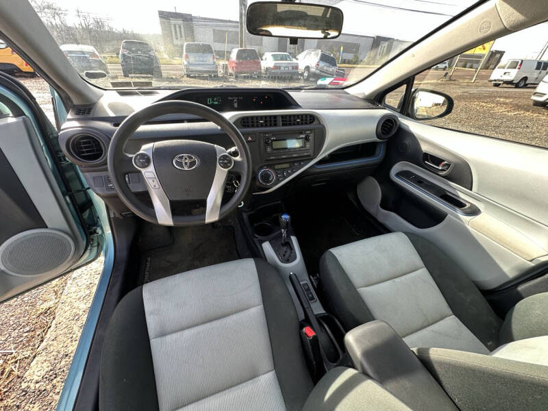 2012 Toyota Prius c Three