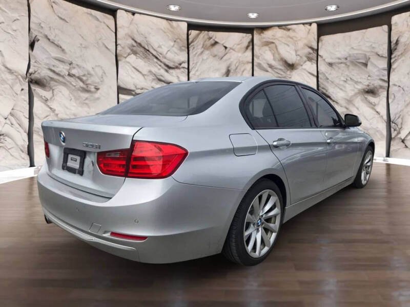 2013 BMW 3 Series 328i