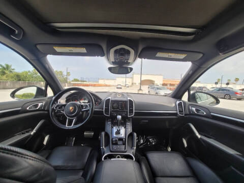 2016 Porsche Cayenne S