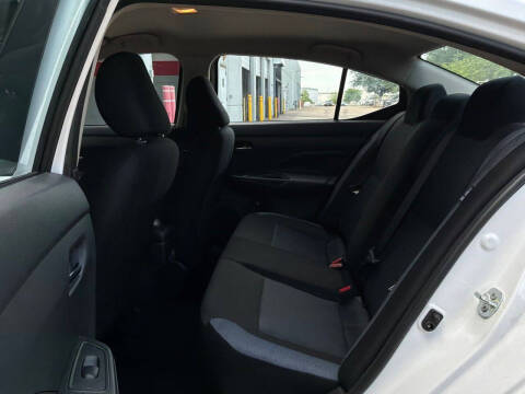 2025 Nissan Versa SV