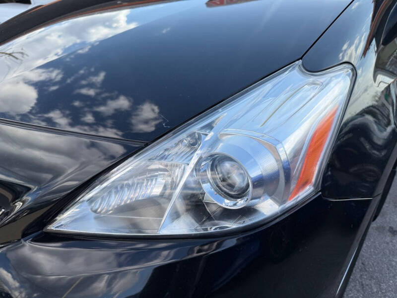2012 Toyota Prius v Five