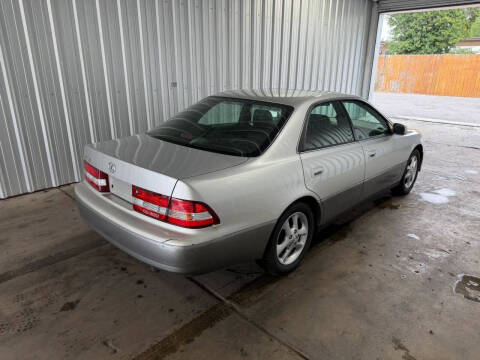 2000 Lexus ES 300