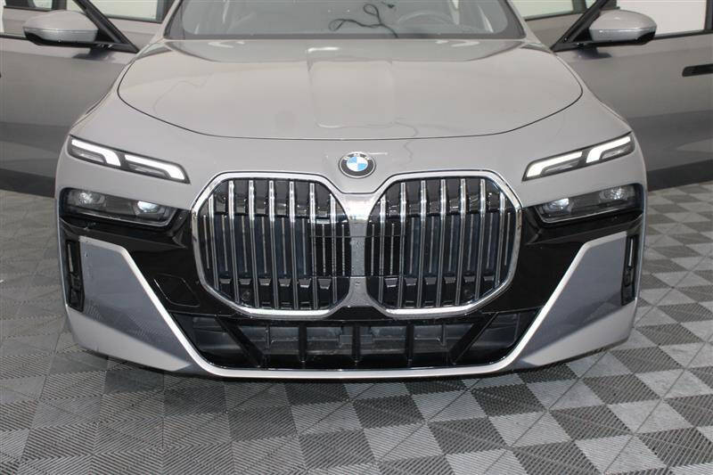 2024 BMW 7 Series 740i