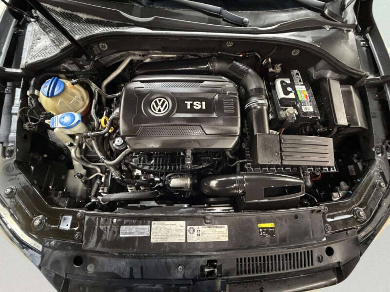 2015 Volkswagen Passat 1.8T SE