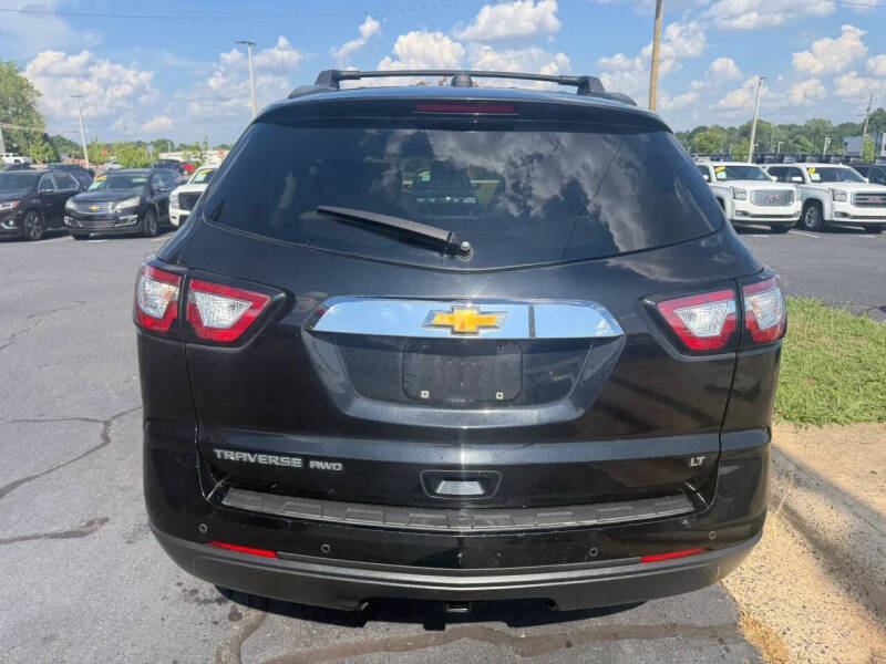 2017 Chevrolet Traverse LT