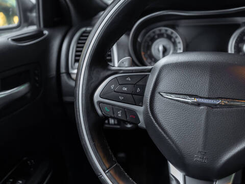 2016 Chrysler 300 C Platinum