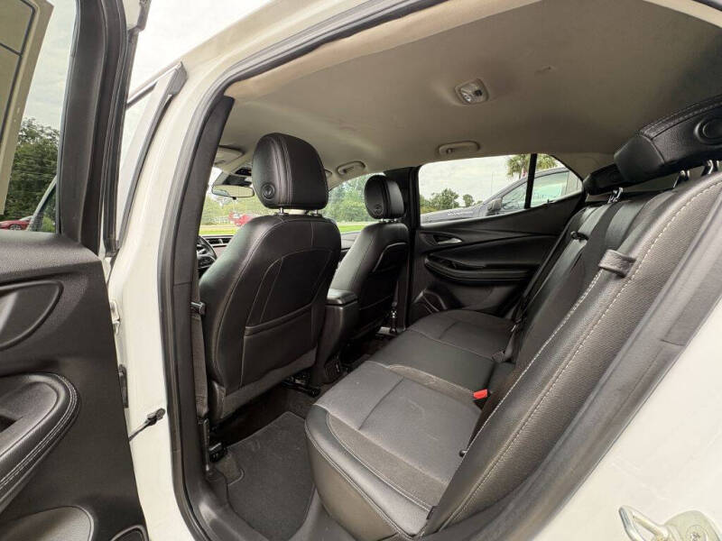 2022 Buick Encore GX Select