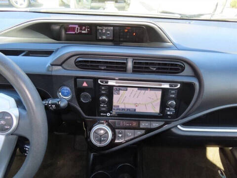 2015 Toyota Prius c Three